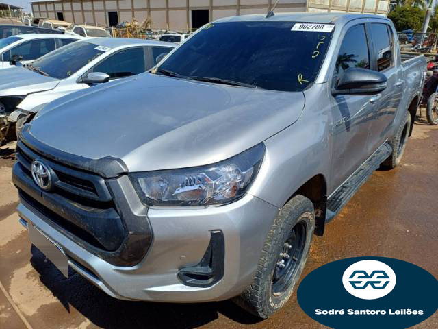 TOYOTA HILUX 2.8 23/24